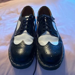 Dr Martens 3989 BEX Smooth Leather Brogue Unisex Shoes